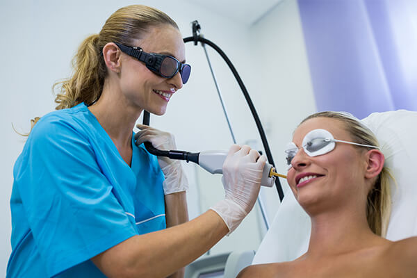 Cutting-Edge Laser Technology for the Best Surgical Scar Treatment Results at Medrein Health & Aesthetics