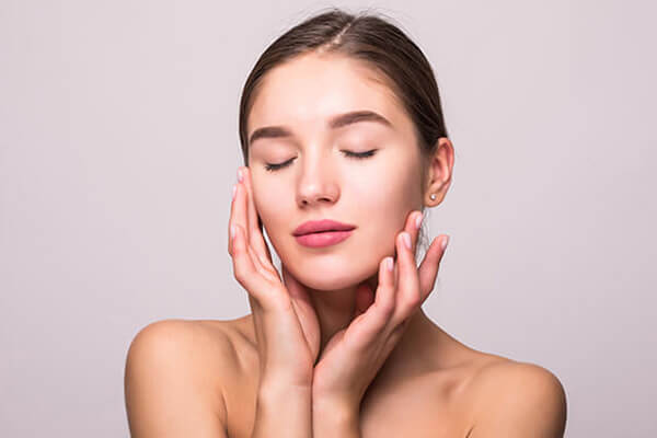 Enhance the Appearance and Complexion of Your Skin with Our Laser Melasma Treatment